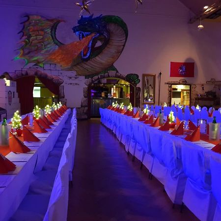 Pension Und Restaurant Die Burg Ehrenfriedersdorf Exteriör bild