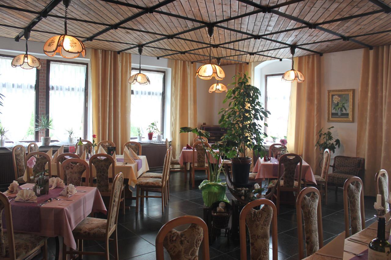 Pension Und Restaurant Die Burg Ehrenfriedersdorf Exteriör bild