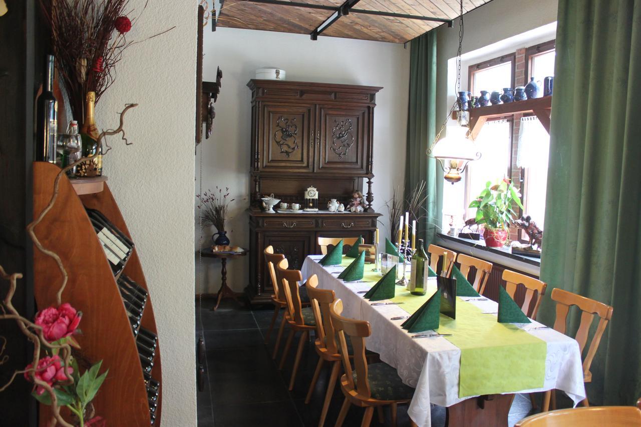 Pension Und Restaurant Die Burg Ehrenfriedersdorf Exteriör bild