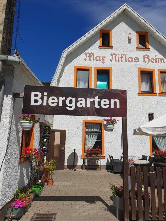 Pension Und Restaurant Die Burg Ehrenfriedersdorf Exteriör bild